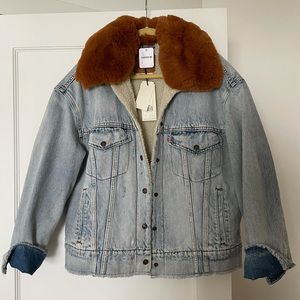 NWT Levi’s oversized trucker jacket